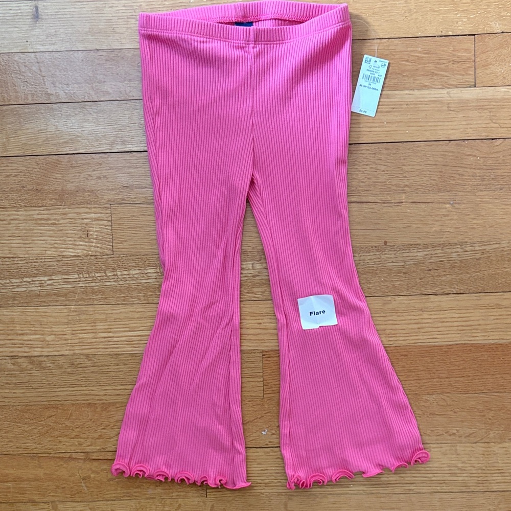 Old Navy Kids Flare Leggings in Vibrant Pink